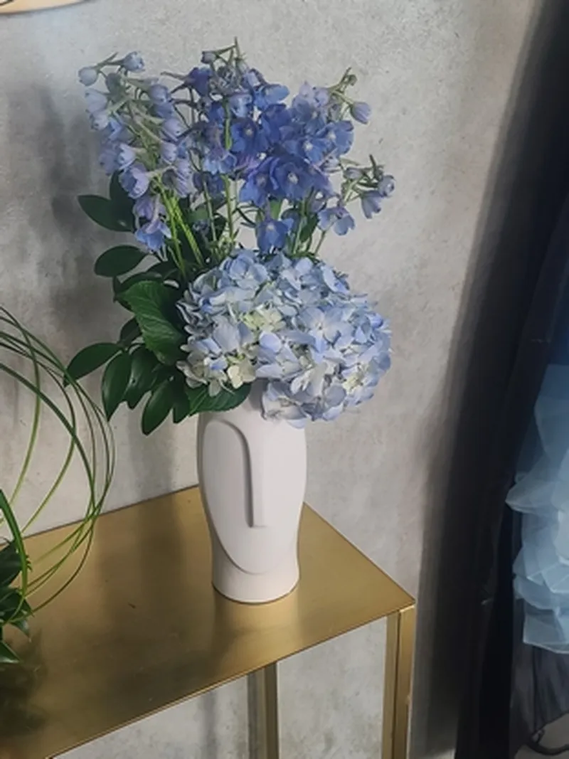 White and Blue Elegance